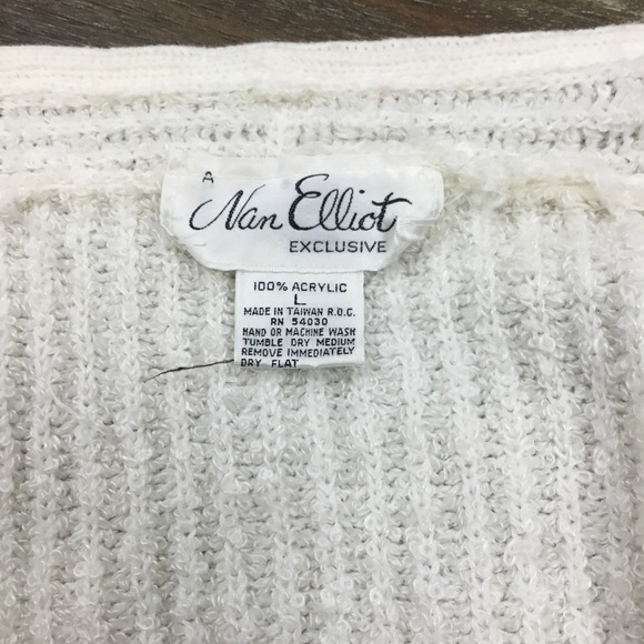 VINTAGE Nan Elliot Heavy Cardigan Sweater with Built In Shoulder Pads - Picture 7 of 9